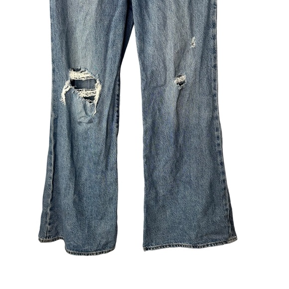 Levi's Premium High Loose Distressed Flare Jeans Size 27 - Picture 5 of 10